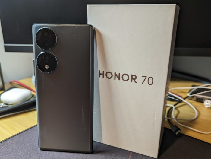 Honor 70   Unboxing