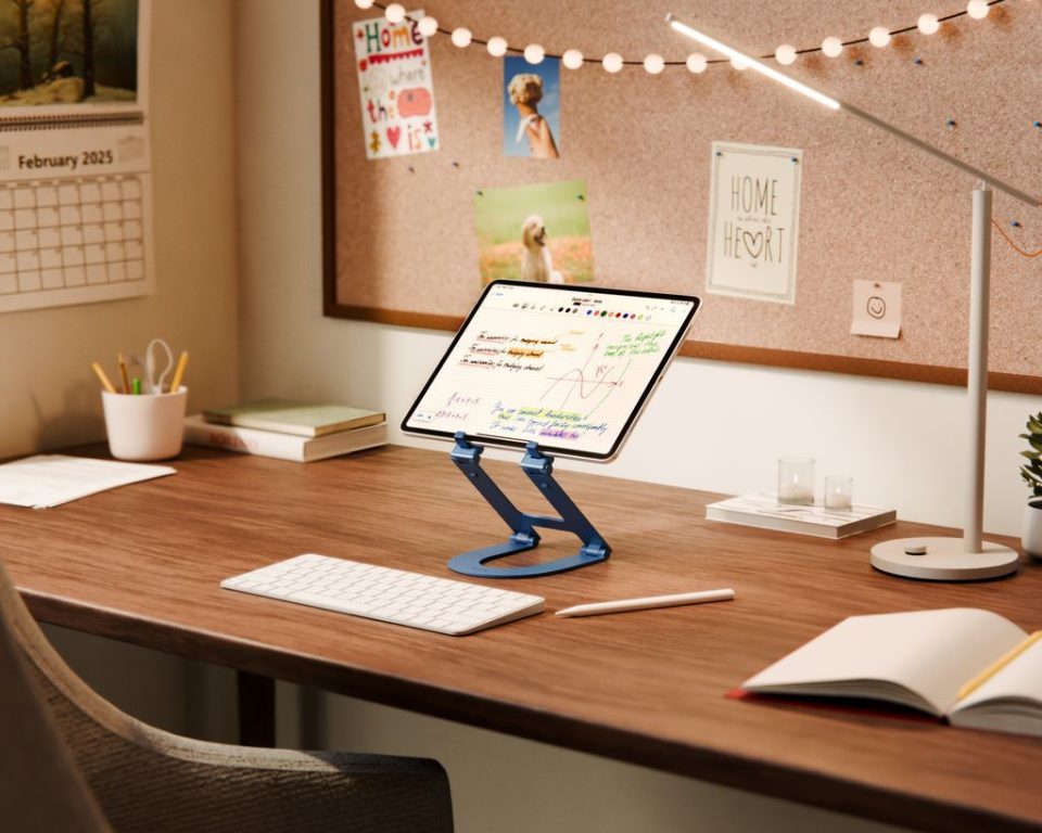 Twelve South launches Curve Mini: An adjustable, portable tablet stand that enhances usability and unlocks creativity.