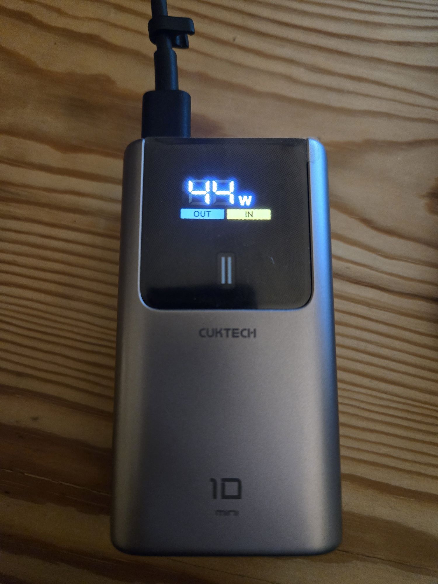 CUKTECH 10 Mini Power Bank Review – Pocket Powerhouse Done Right CUKTECH 10 Mini Power Bank Review – Pocket Powerhouse Done Right