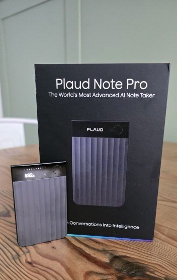 Plaud Note Pro   Review. The Credit Card Sized Brain for Your Phone.
