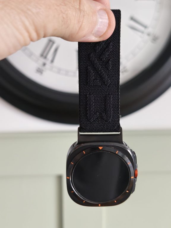 Wrist Bound Cyberpunk: A Deep Dive into the Aulumu CS03 Titanium Mag Buckle.